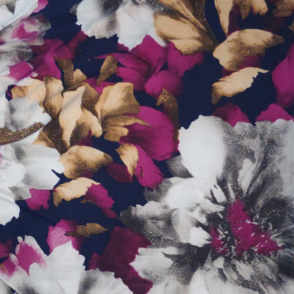 Venus dress medium - Picture 6 of 9